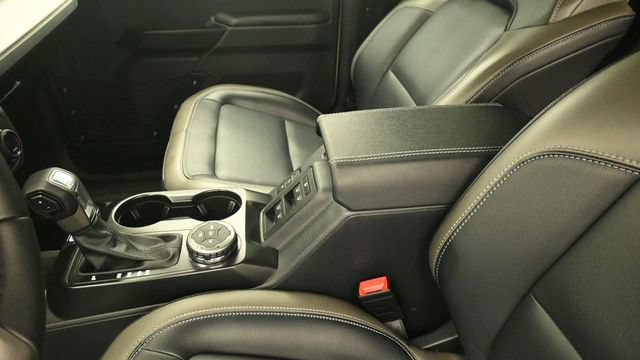 Certified 2025 Ford Bronco Outer Banks AWD/4WD image 22