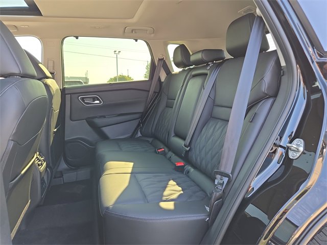 New 2026 Nissan Rogue Platinum w/ Platinum Premium Package image 17