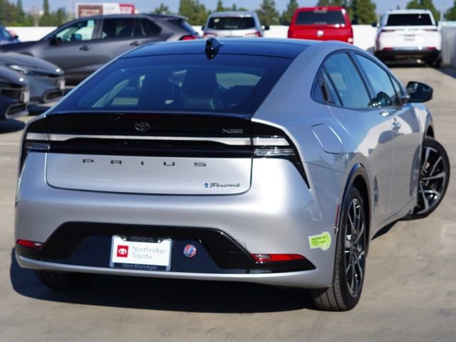 Used 2023 Toyota Prius Prime Premium image 7