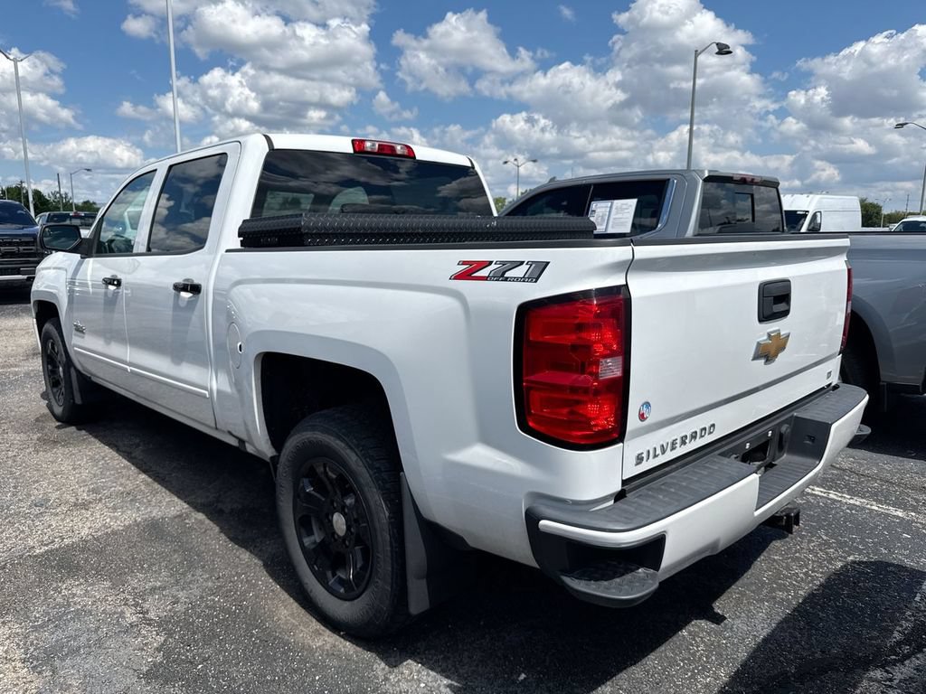 Used 2018 Chevrolet Silverado 1500 LT w/ Texas Edition AWD/4WD image 2
