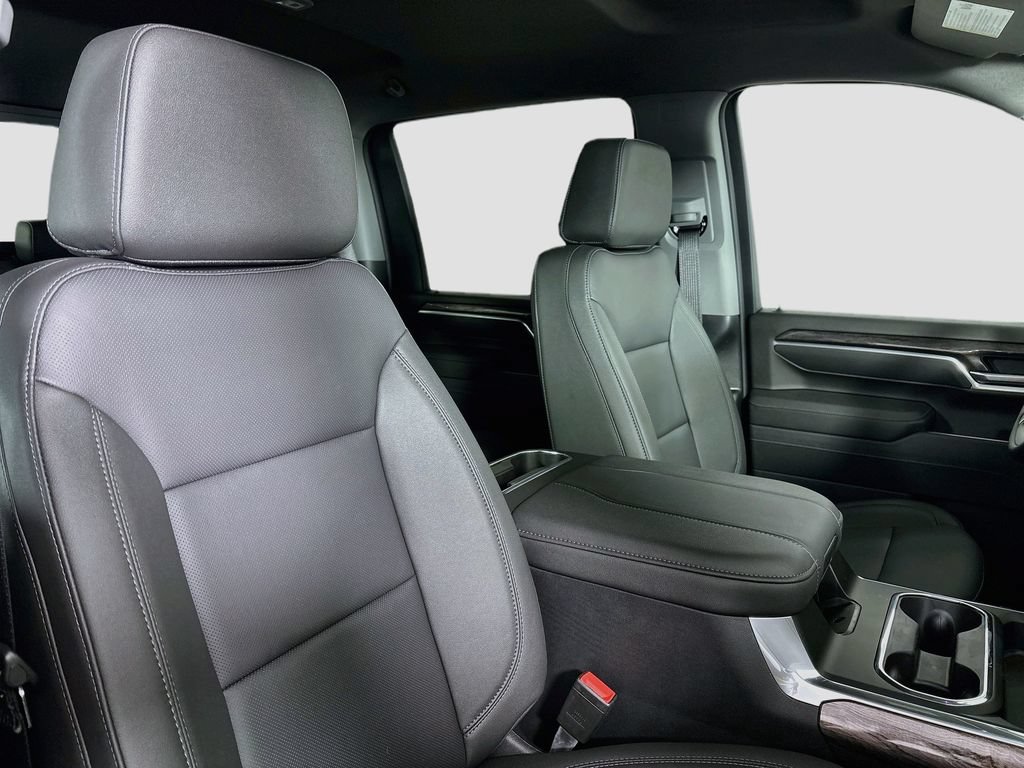 New 2026 Chevrolet Silverado 2500 LTZ w/ LTZ Convenience Package AWD/4WD image 28