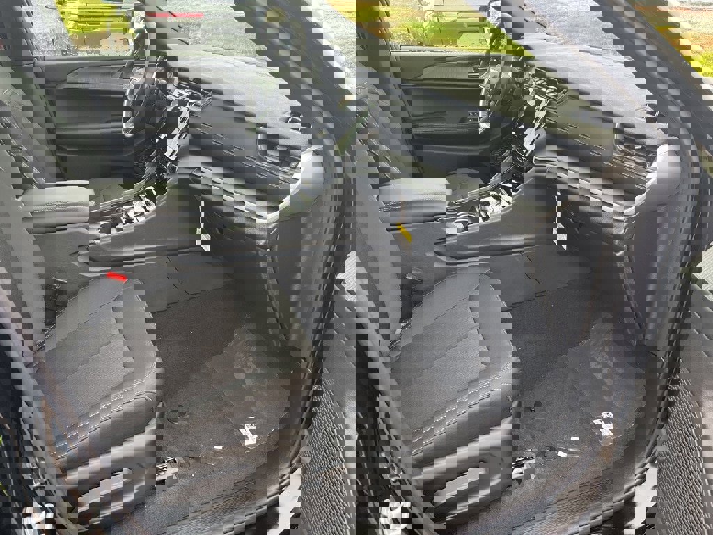 New 2025 Jeep Grand Cherokee Laredo X image 10