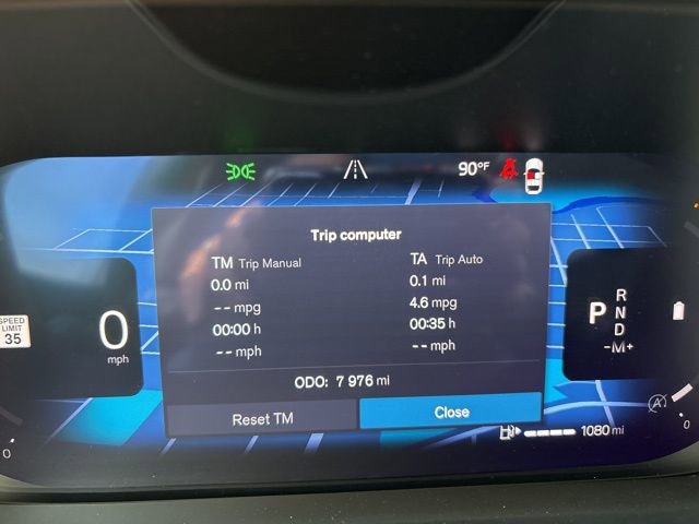 Used 2025 Volvo XC60 B5 Plus AWD/4WD image 28