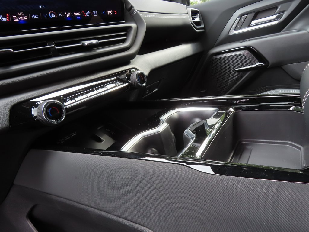 New 2026 Chevrolet Silverado EV LT image 6