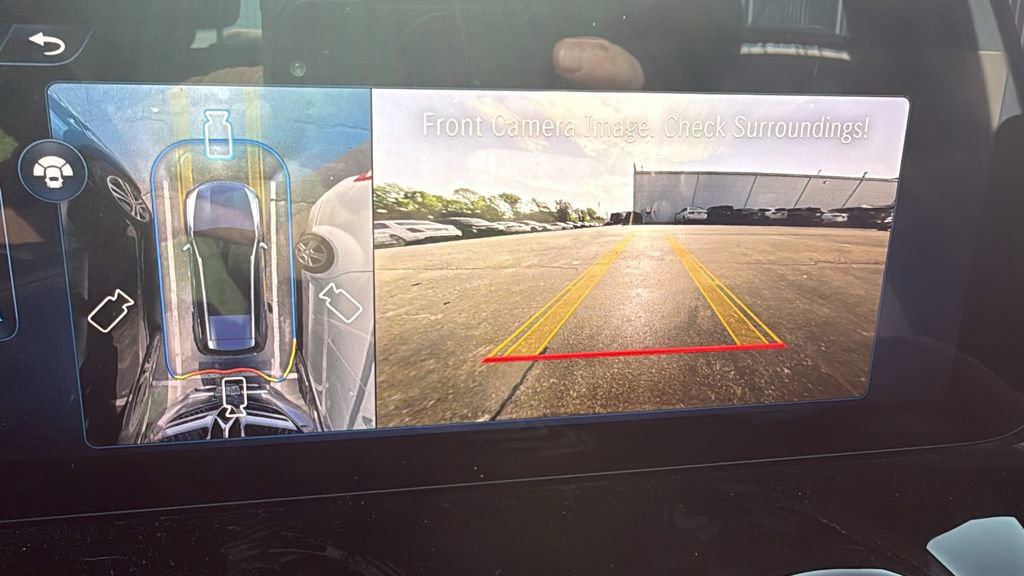 Certified 2025 Mercedes-Benz GLB 35 AMG 4MATIC image 31