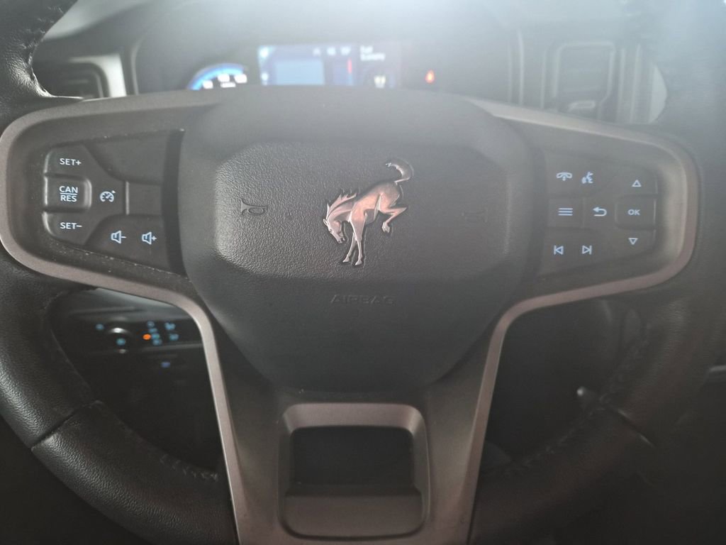 Used 2023 Ford Bronco Big Bend w/ Sasquatch Package image 12