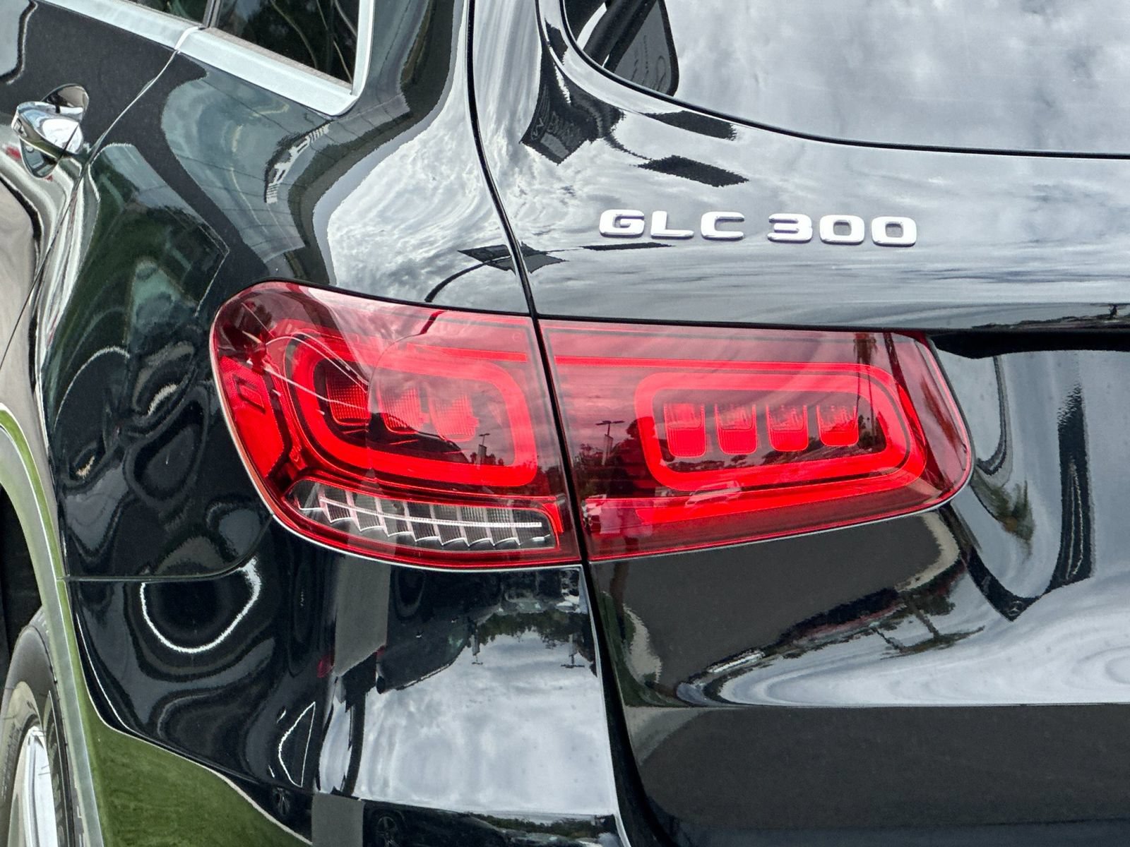 Used 2021 Mercedes-Benz GLC 300 image 32