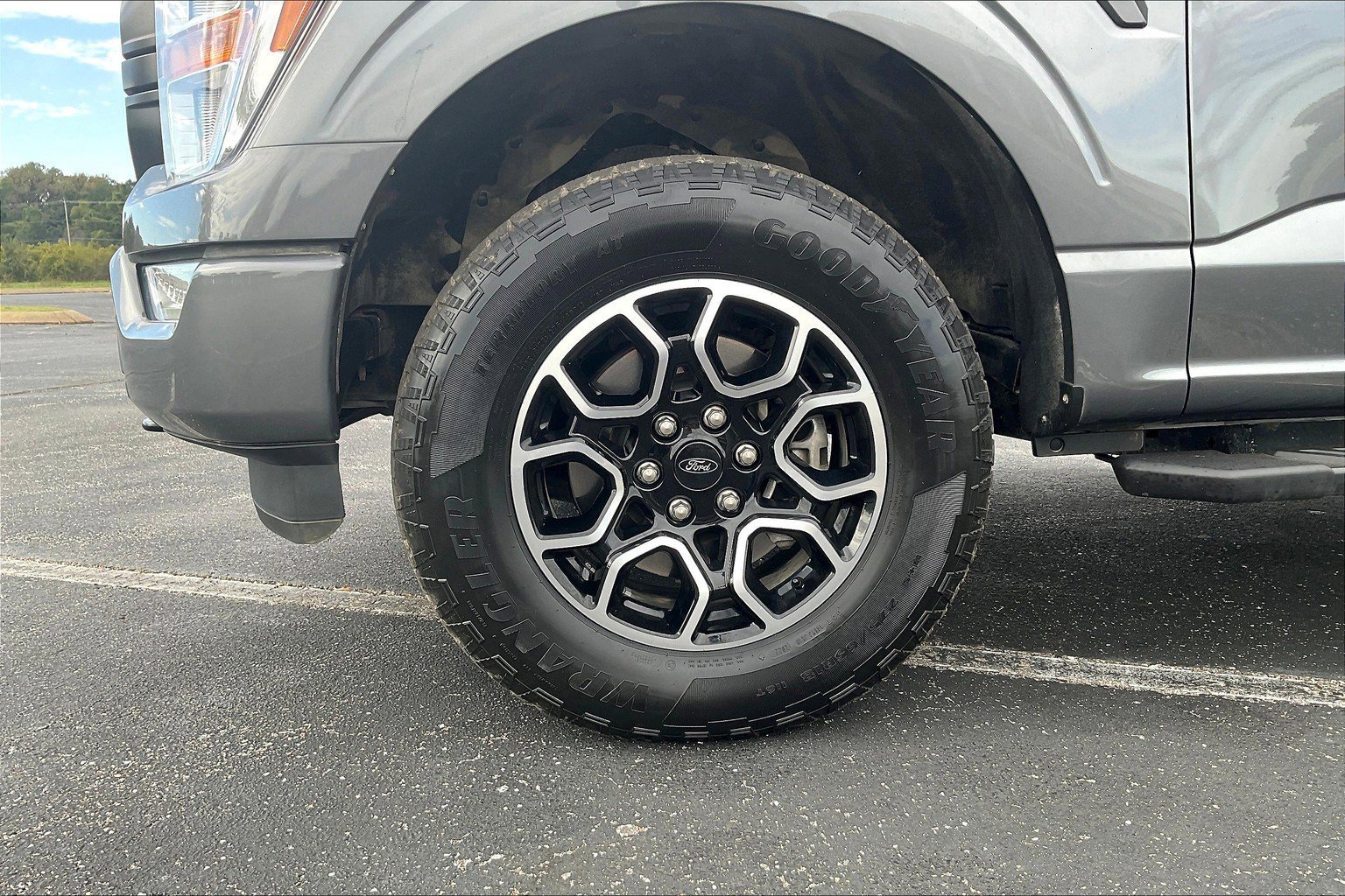 Used 2022 Ford F150 XLT w/ Equipment Group 301A Mid image 10