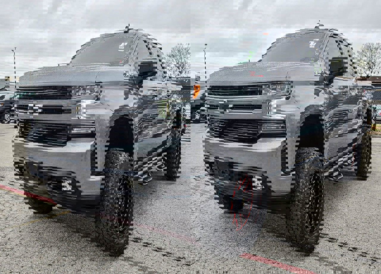 Used 2021 Chevrolet Silverado 1500 RST image 3