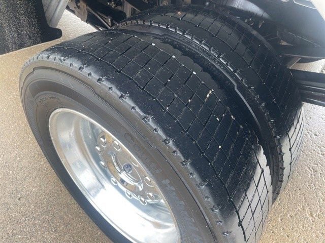 Used 2022 Ford F450 Platinum w/ FX4 Off-Road Package image 18