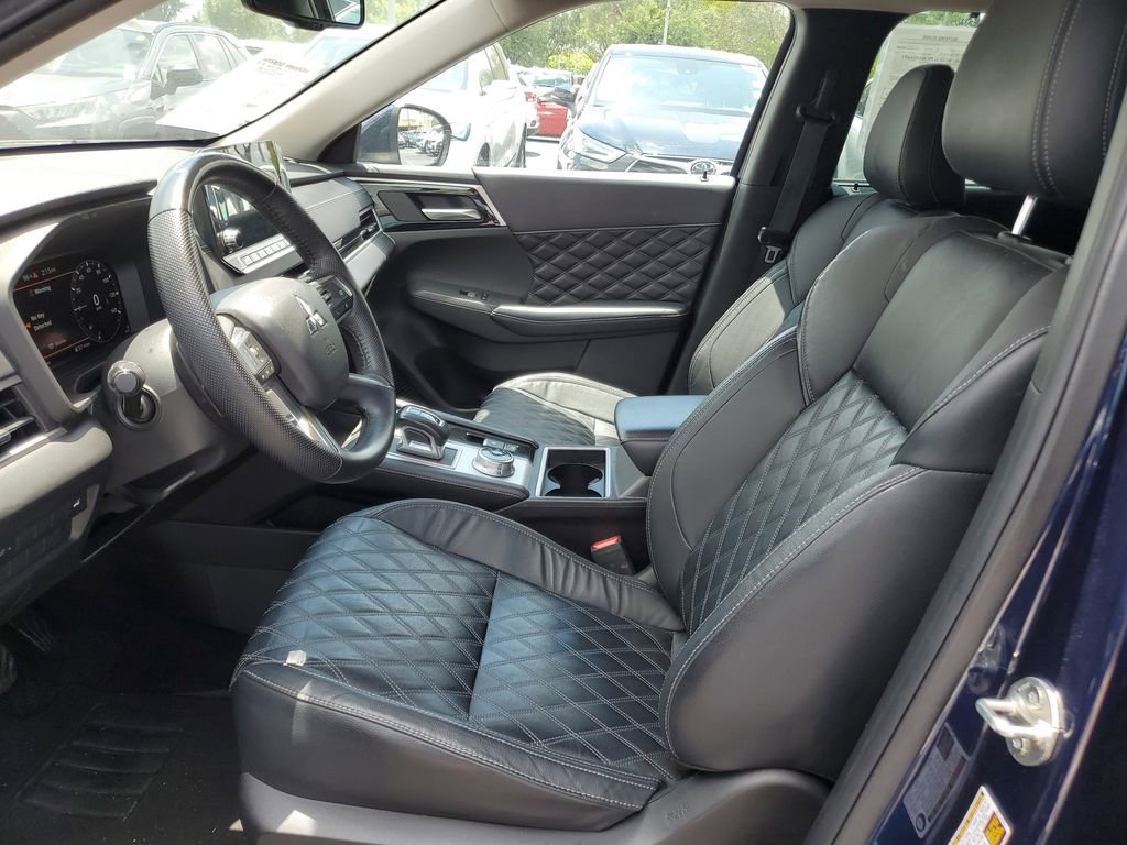 Used 2023 Mitsubishi Outlander SEL image 17