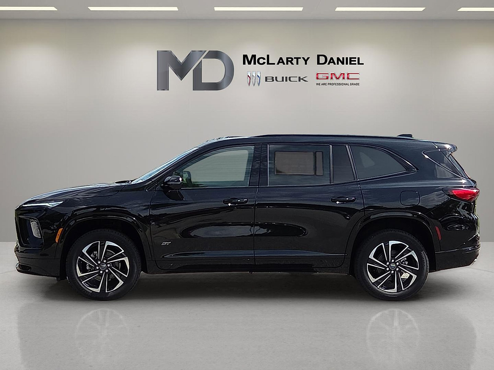 New 2026 Buick Enclave Sport Touring w/ Power Package FWD image 3