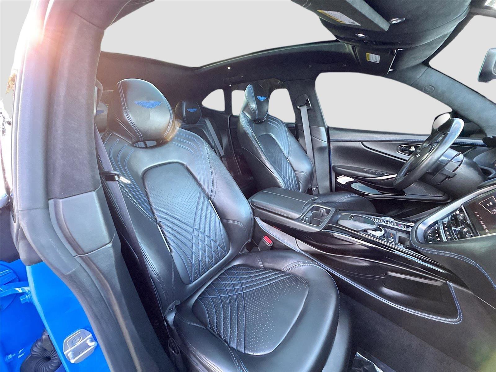 Used 2021 Aston Martin DBX image 27