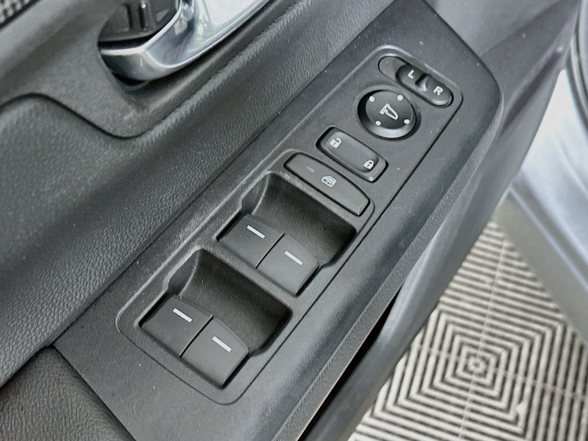 Certified 2025 Honda CR-V Sport-L image 17