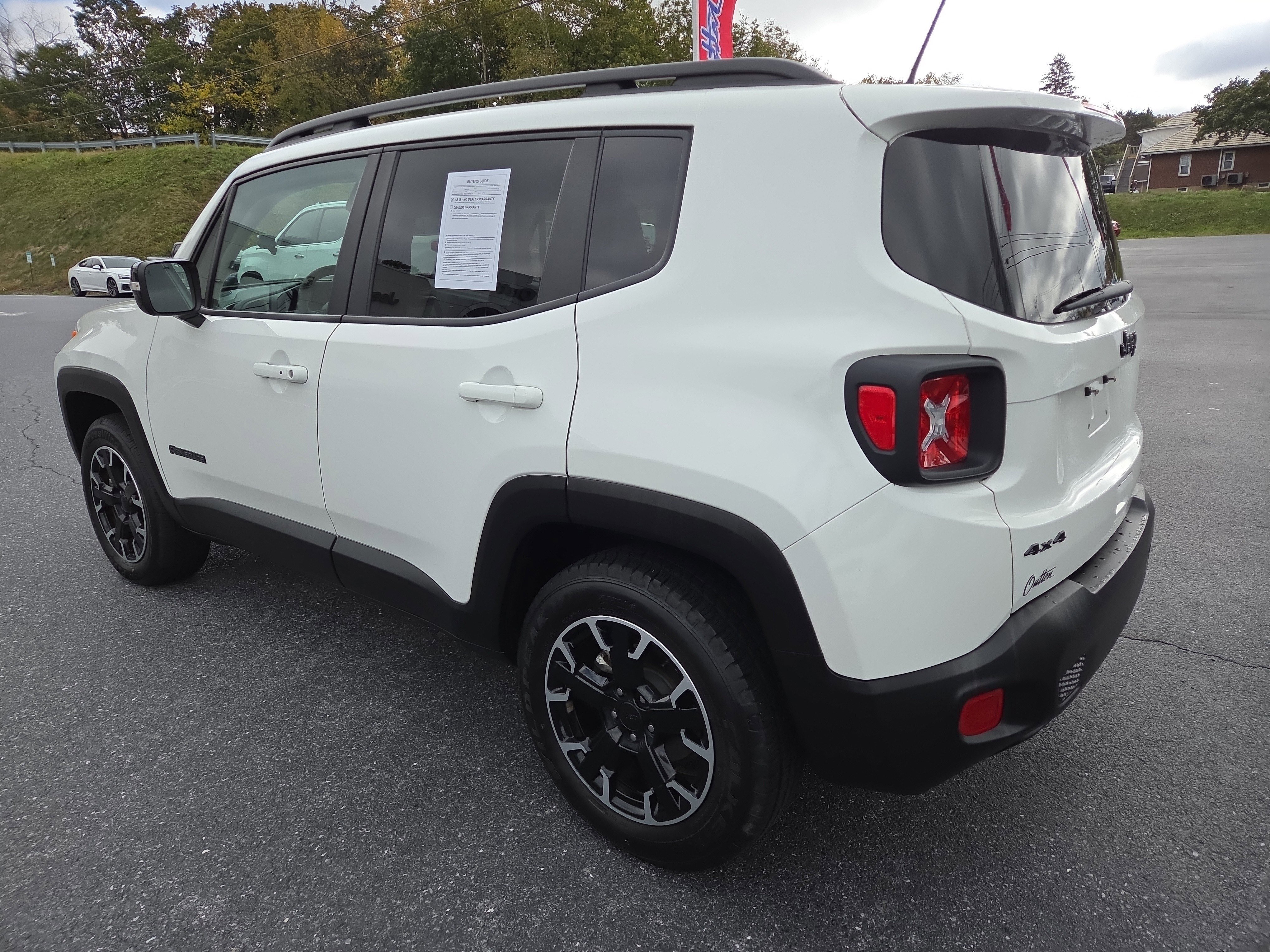 Certified 2023 Jeep Renegade Latitude AWD/4WD image 5