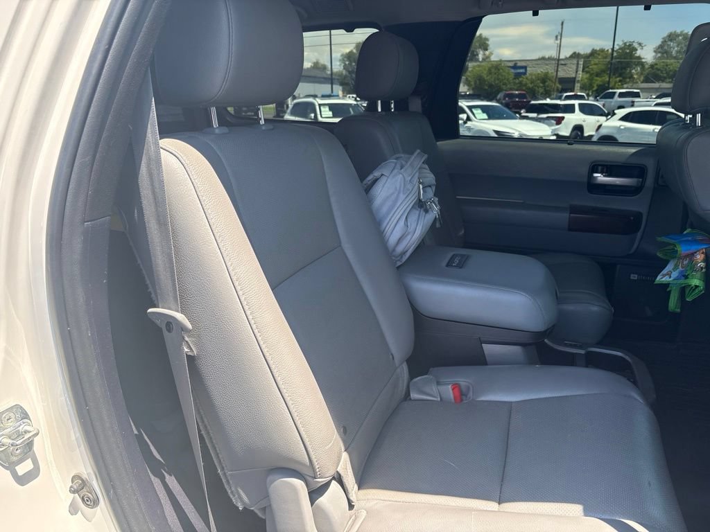 Used 2015 Toyota Sequoia Platinum AWD/4WD image 16