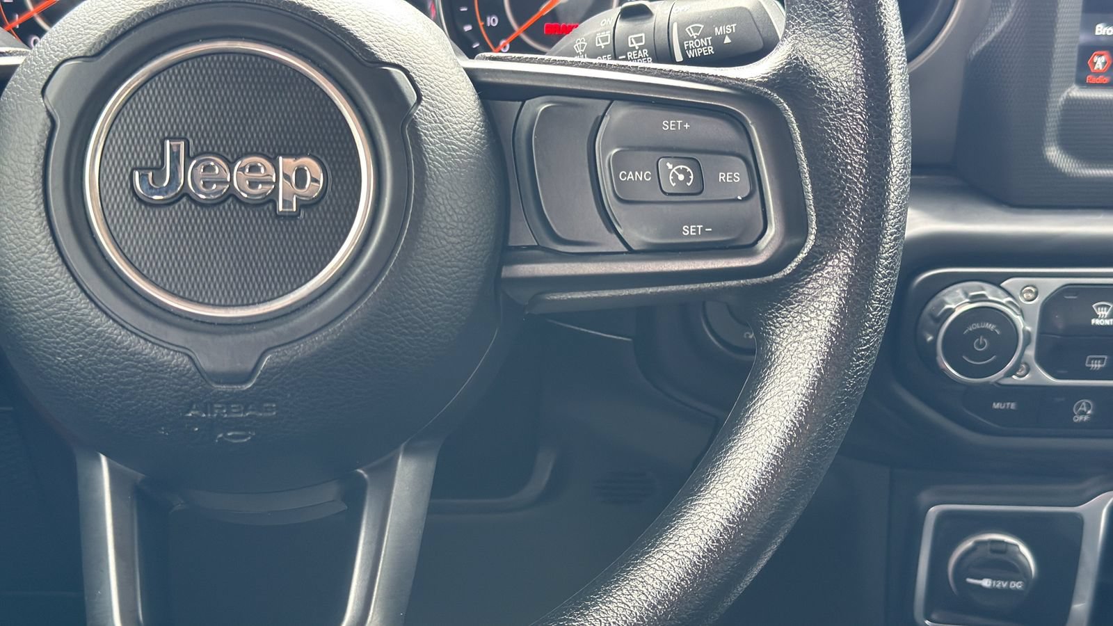 Used 2022 Jeep Wrangler Unlimited Sport AWD/4WD image 15