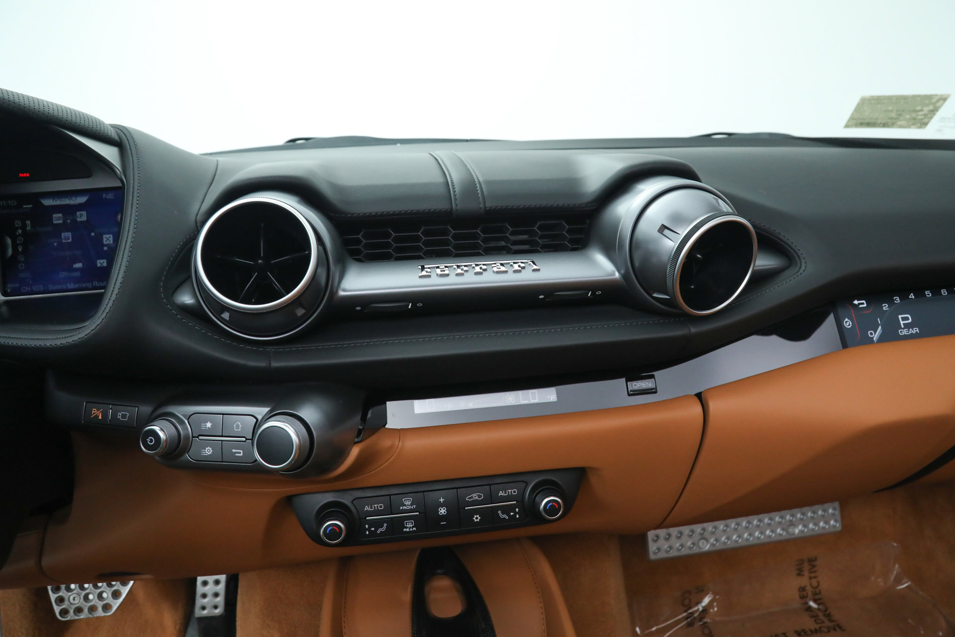 Certified 2022 Ferrari 812 GTS image 31