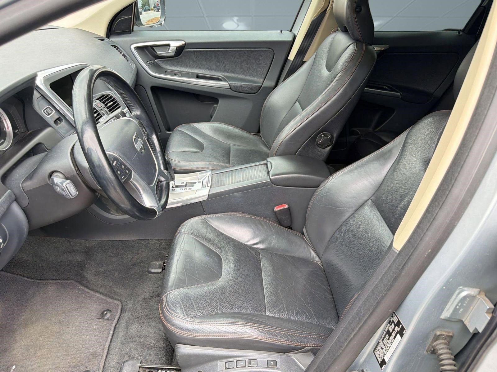 Used 2012 Volvo XC60 3.2 Premier FWD image 5