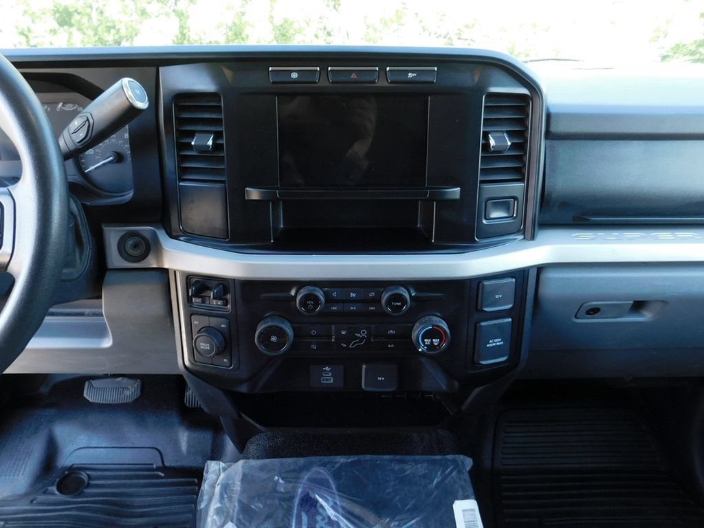 Used 2023 Ford F550 4x4 Regular Cab Super Duty image 54