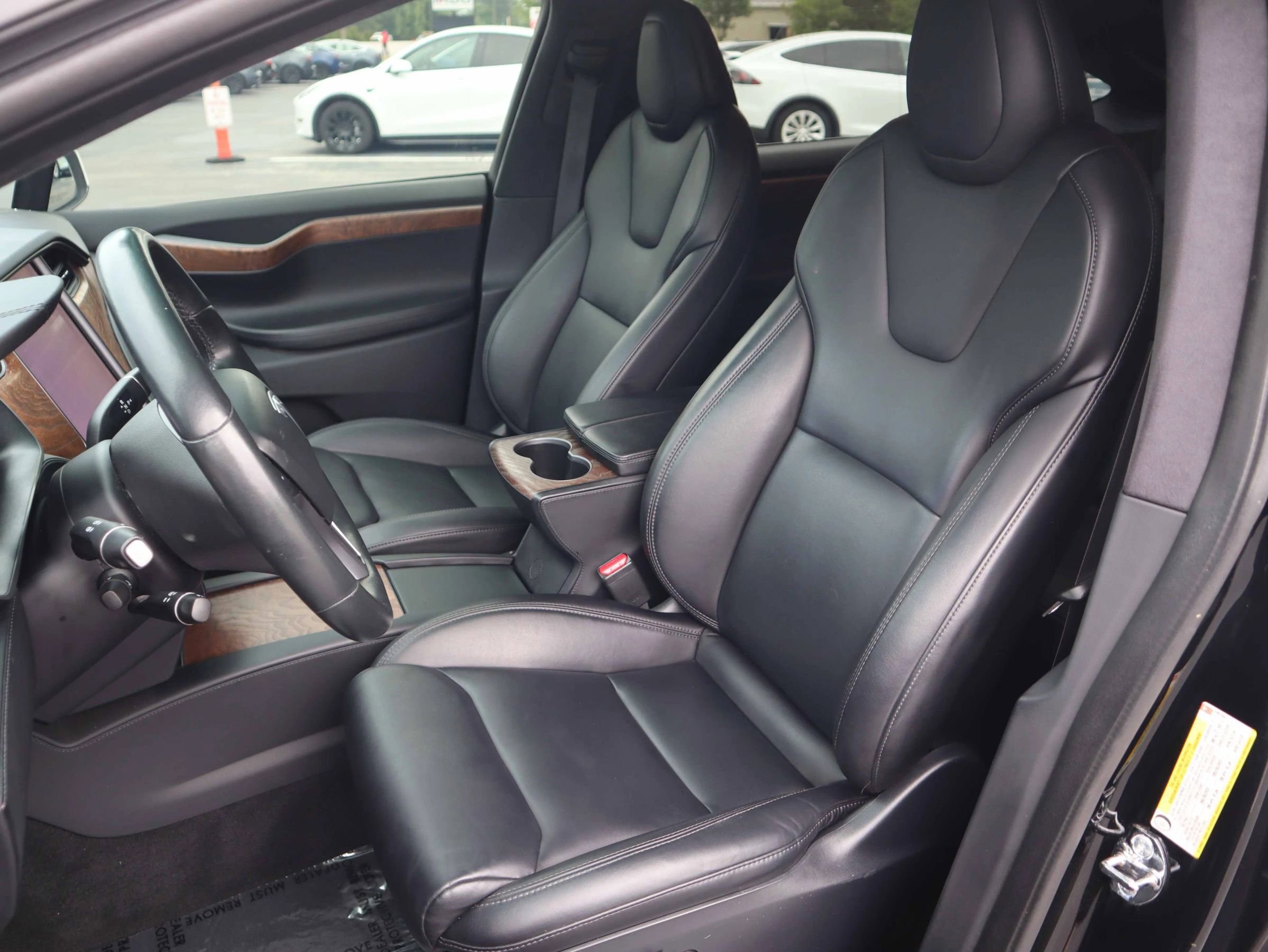 Used 2020 Tesla Model X Long Range AWD/4WD image 2