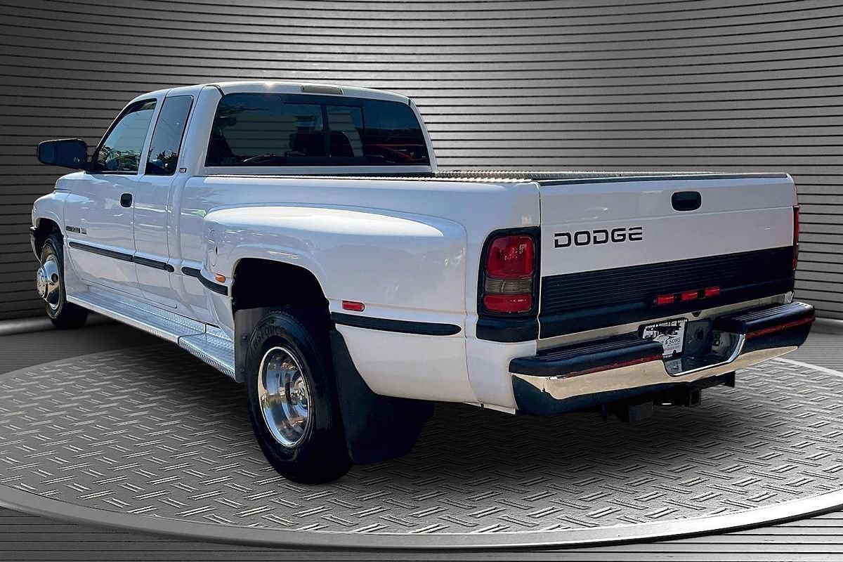 Used 1999 Dodge Ram 3500 Truck 2WD Quad Cab image 4