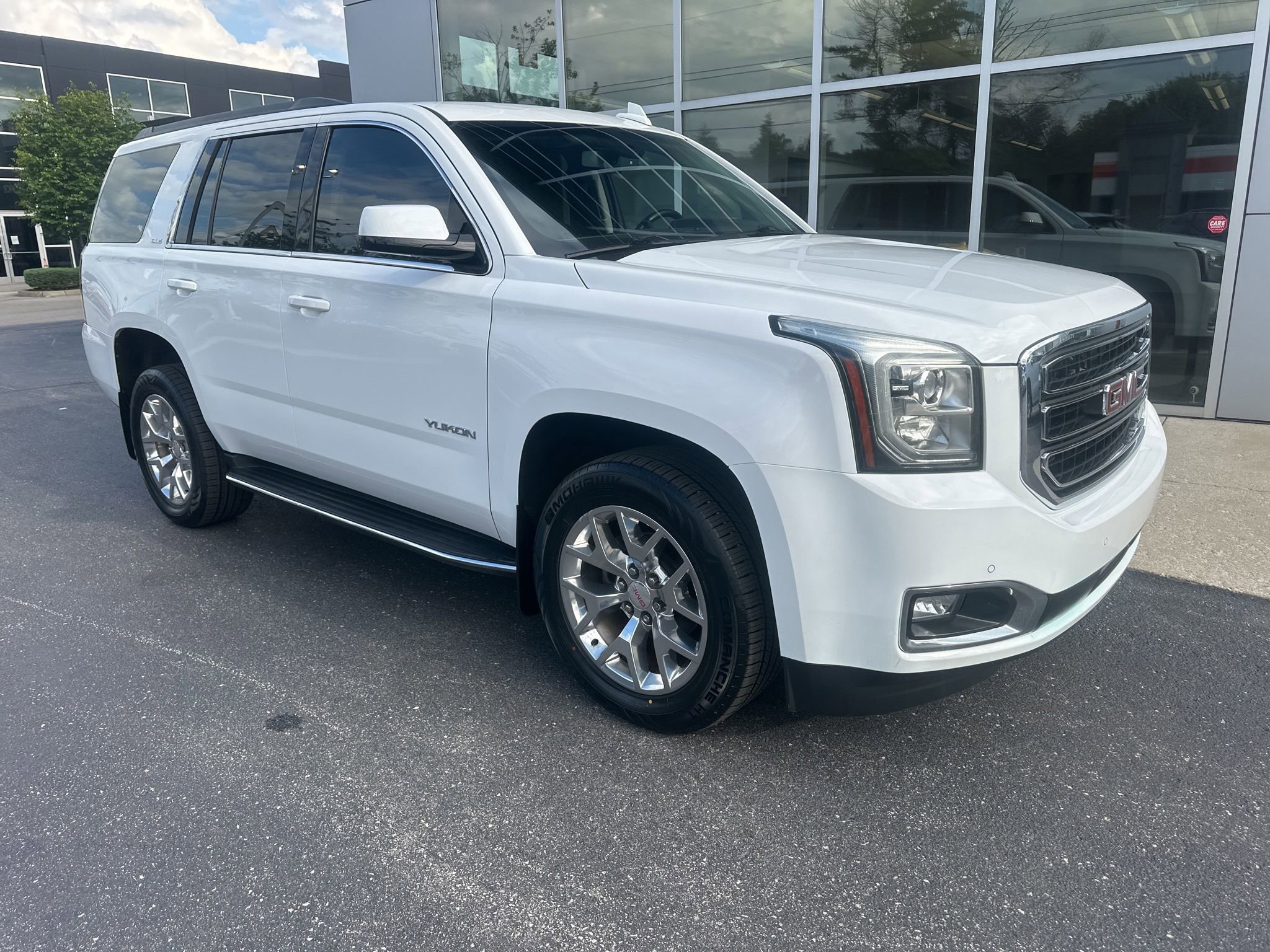 Used 2017 GMC Yukon SLE w/ SLE Value Package