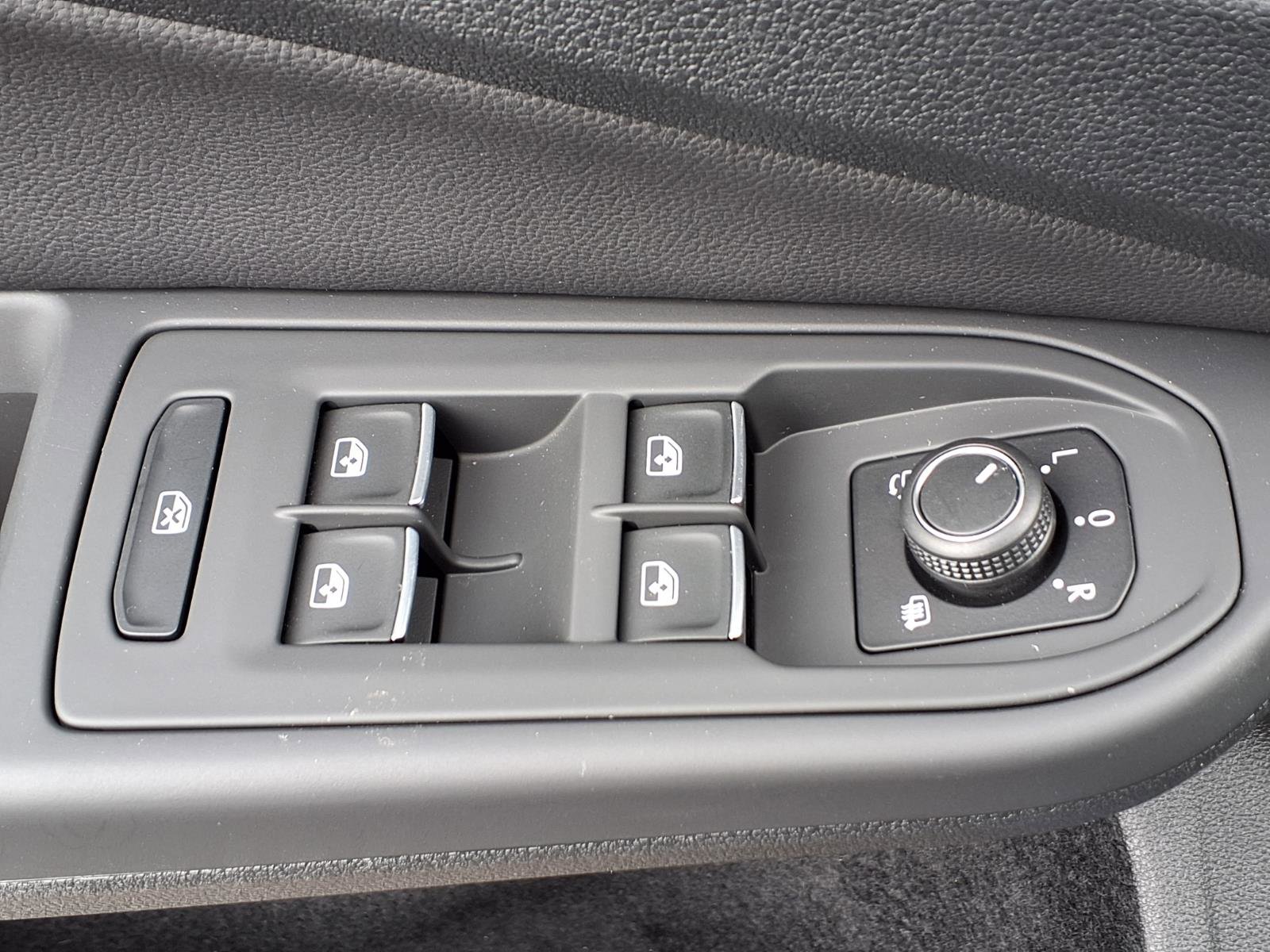 Used 2024 Volkswagen GTI Autobahn image 17