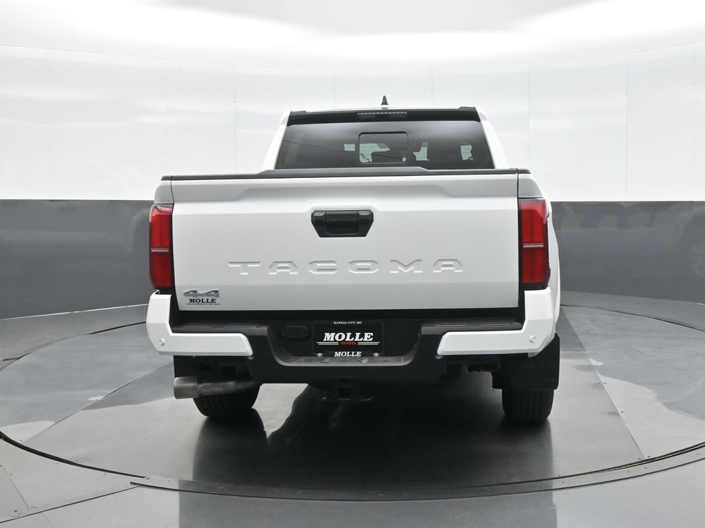 Used 2026 Toyota Tacoma SR5 AWD/4WD image 7