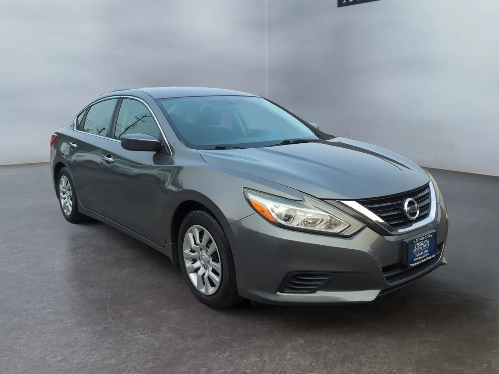 Used 2017 Nissan Altima 2.5 S w/ Power Driver Seat Package FWD image 5