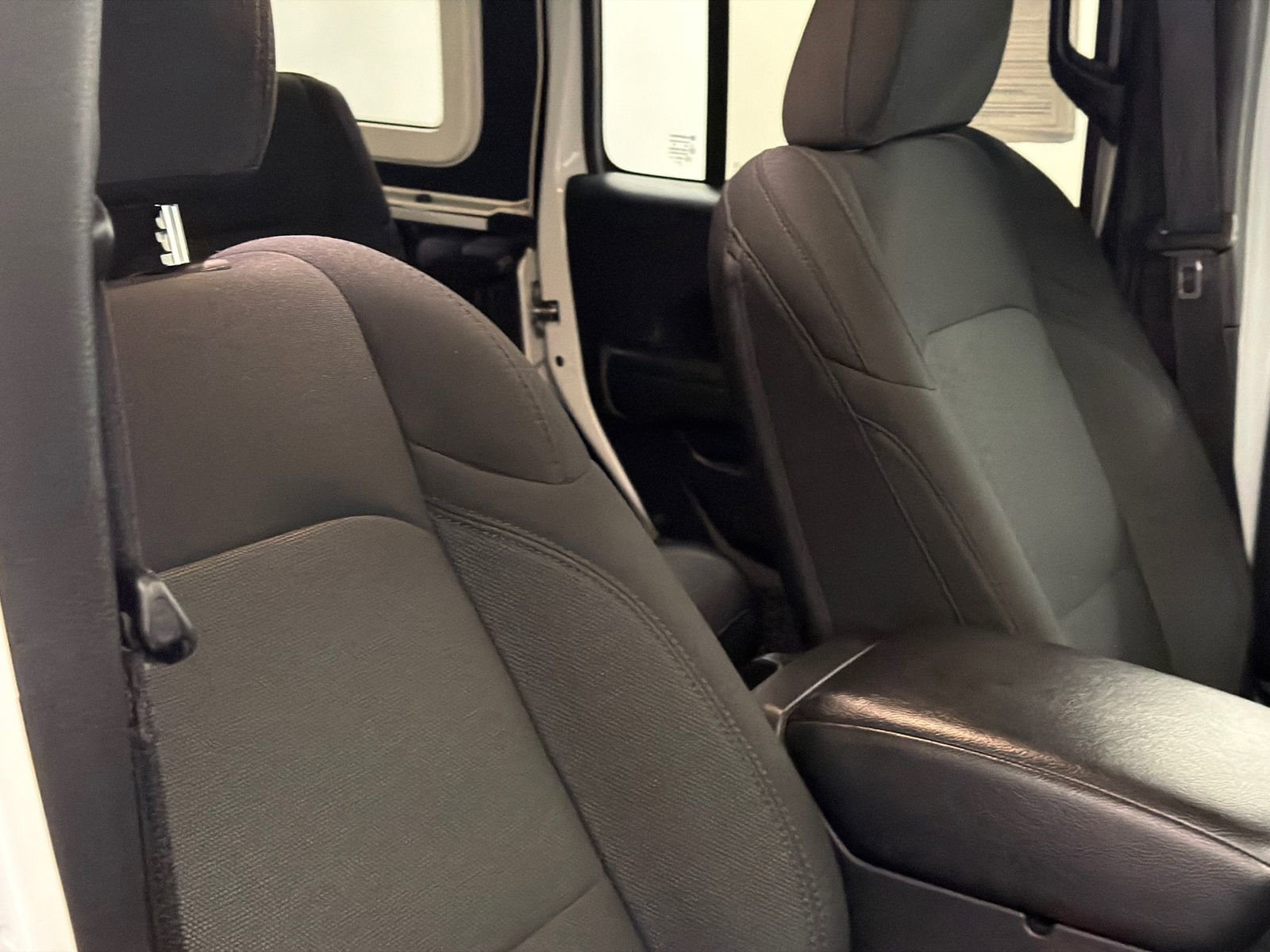 Used 2020 Jeep Wrangler Unlimited Sport image 10