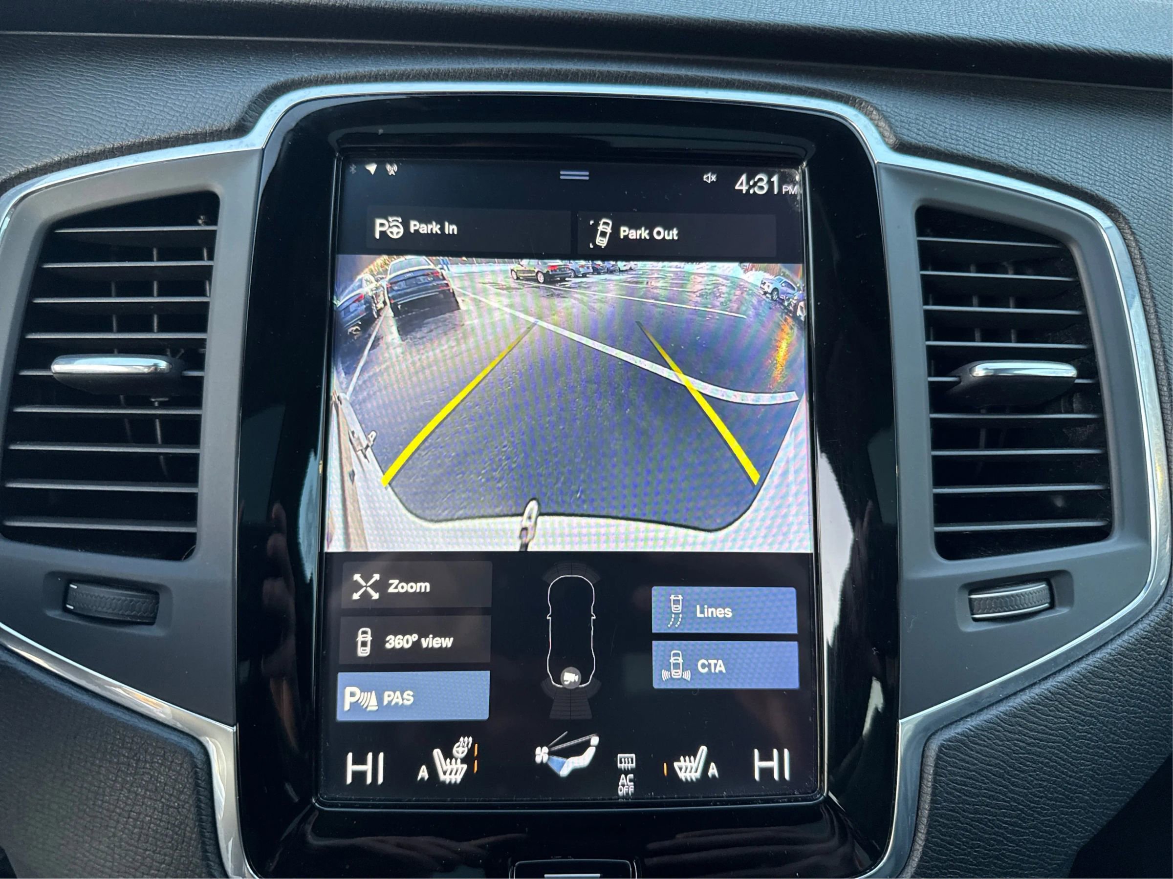 Used 2018 Volvo XC90 T5 Momentum w/ Convenience Package image 29