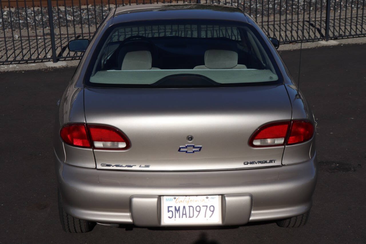 Used 1997 Chevrolet Cavalier LS w/ Preferred Equipment Group 2 FWD image 7