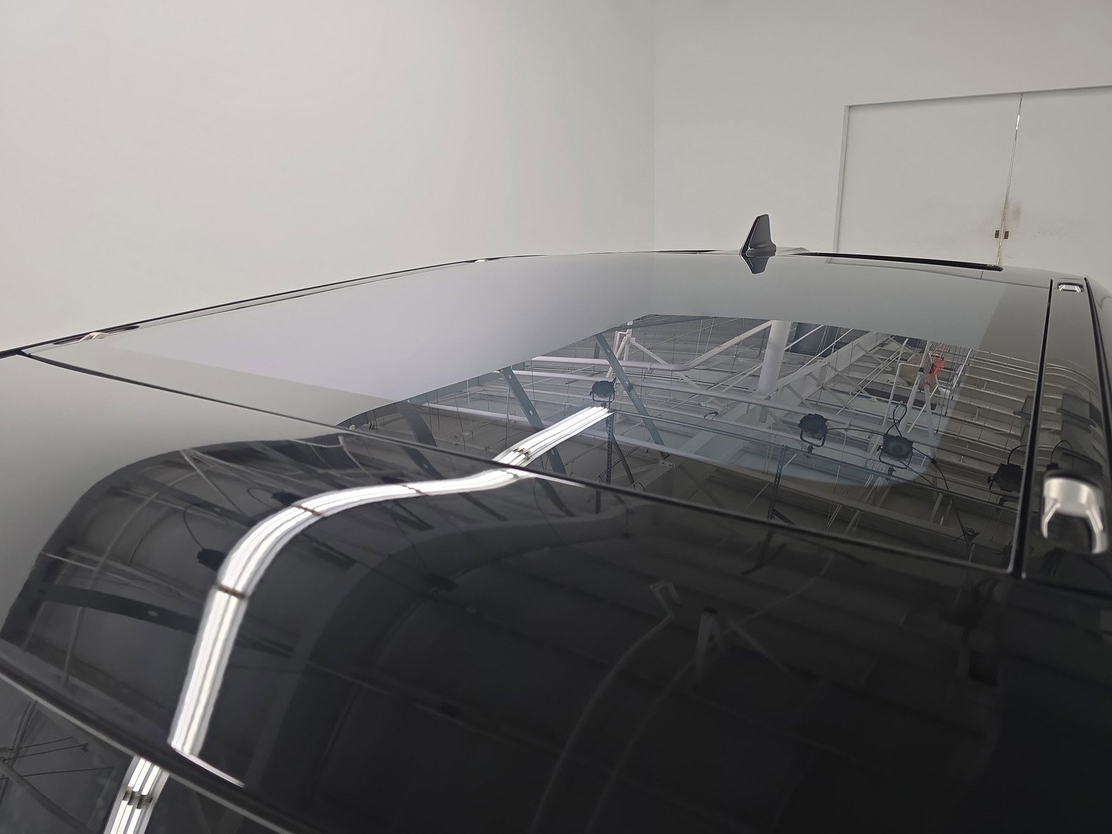 Used 2025 Rivian R1T Premium AWD/4WD image 13