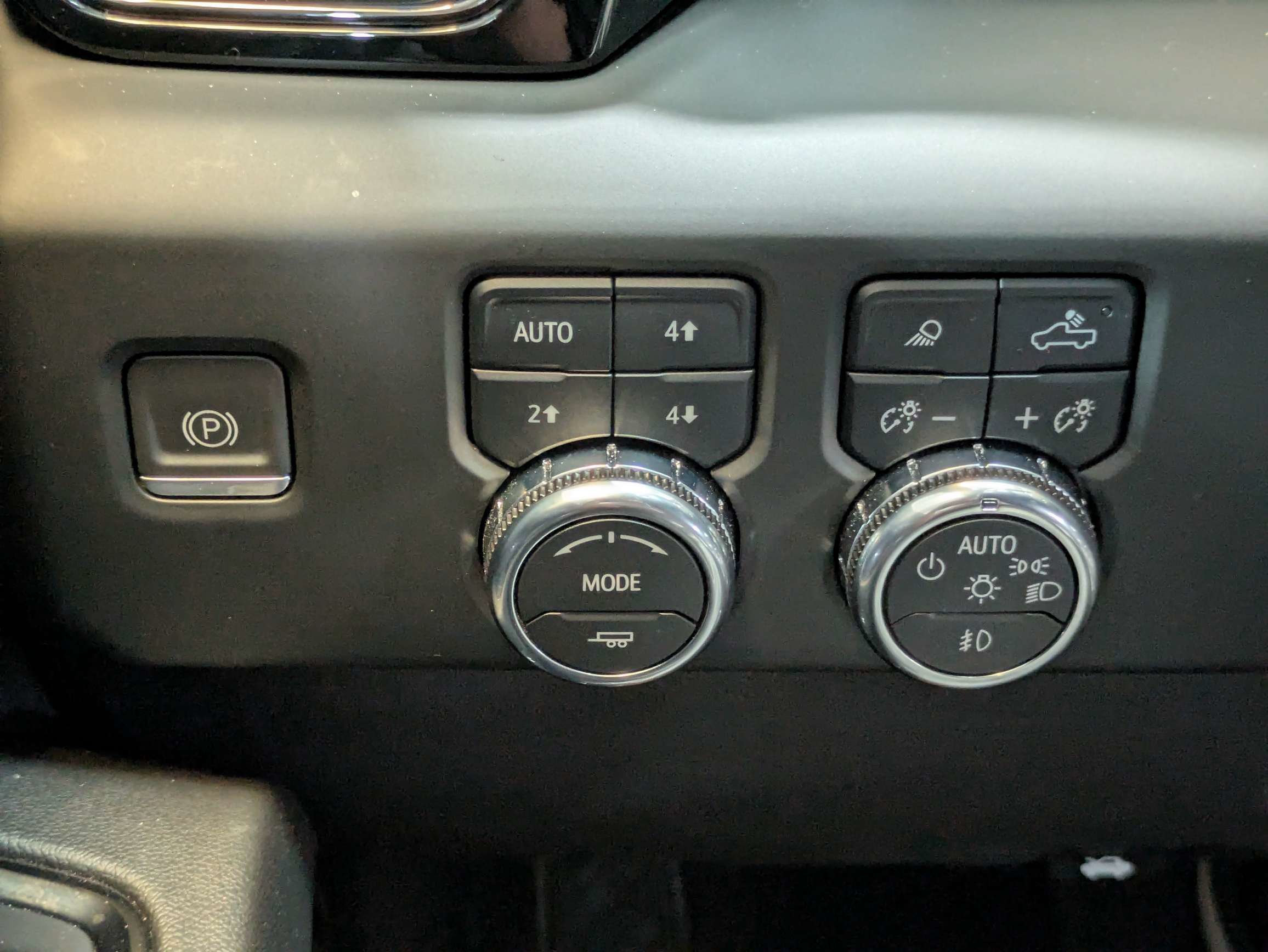 Used 2022 GMC Sierra 1500 AT4 w/ AT4 Premium Package AWD/4WD image 13