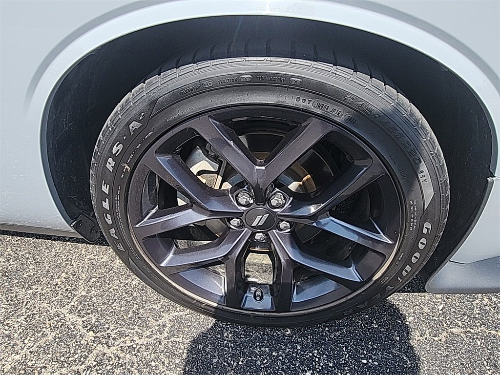 Used 2022 Dodge Challenger R/T w/ Blacktop Package image 10