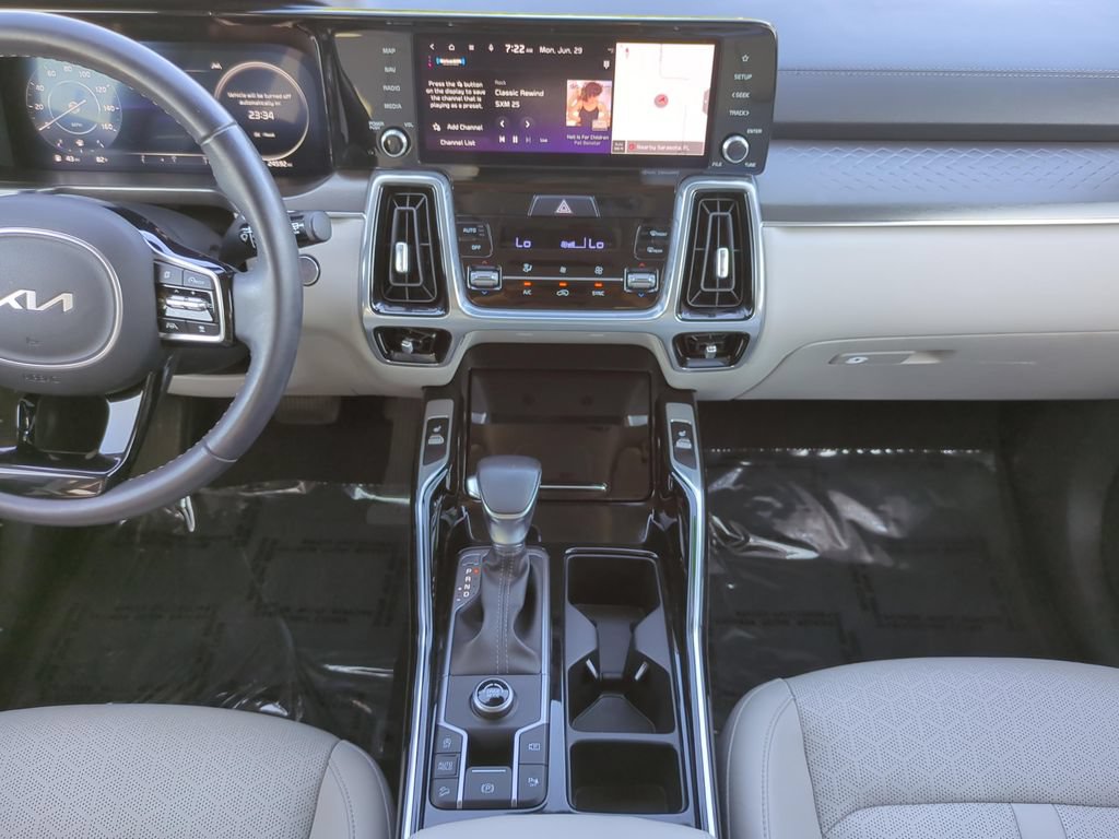 Used 2023 Kia Sorento SX FWD image 15