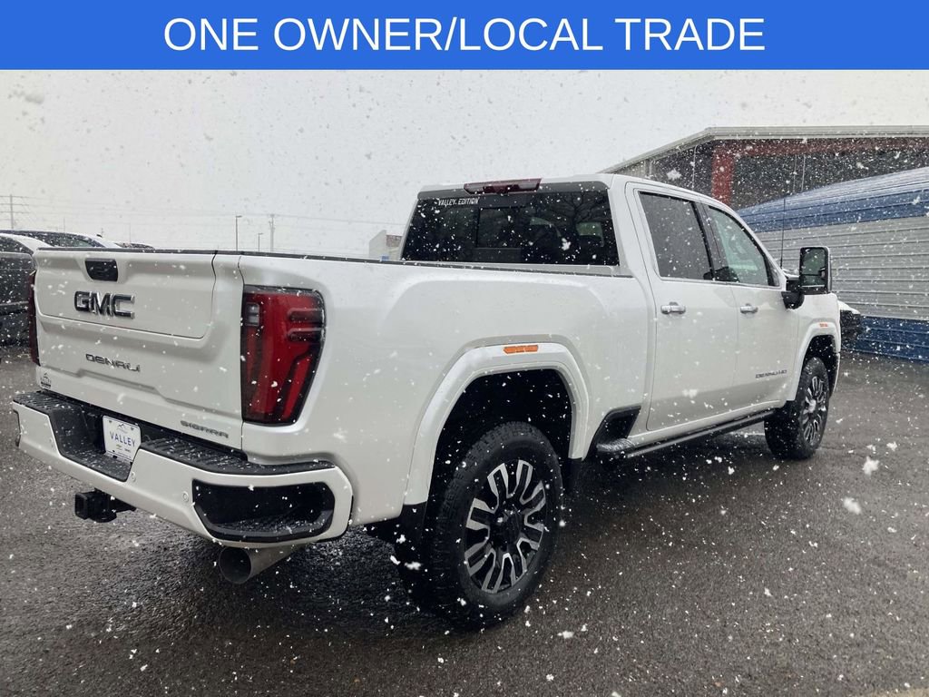 Used 2025 GMC Sierra 2500 Denali Ultimate w/ Max Trailering Package image 4