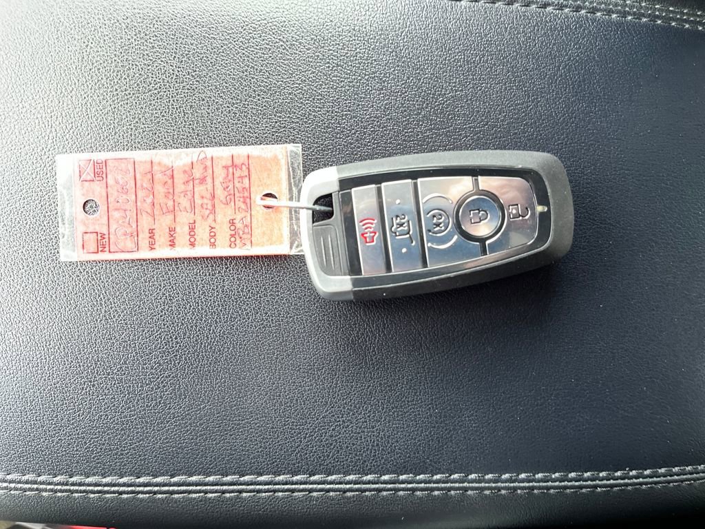 Used 2021 Ford Edge SEL w/ Convenience Package image 29