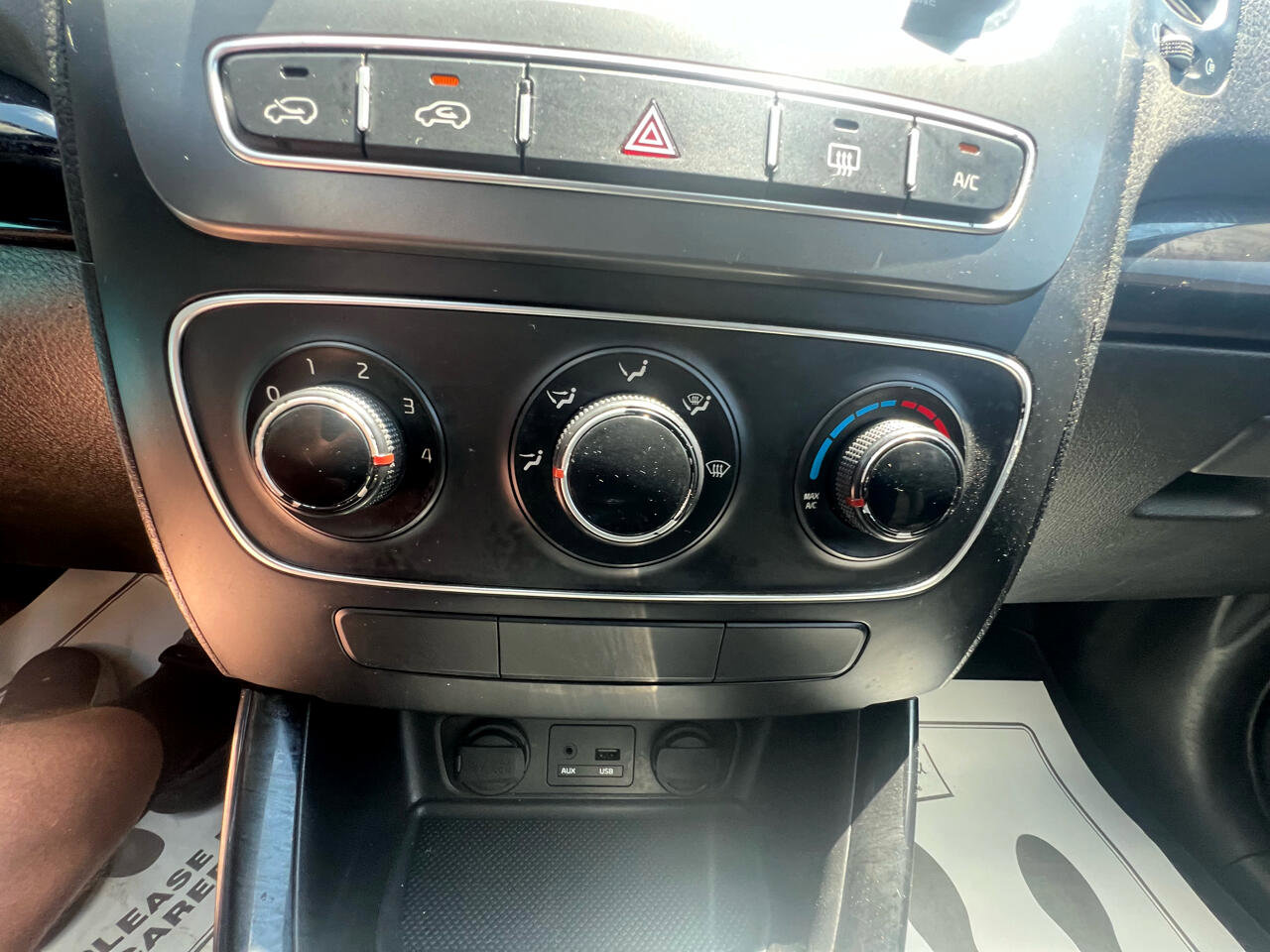 Used 2014 Kia Sorento LX image 28