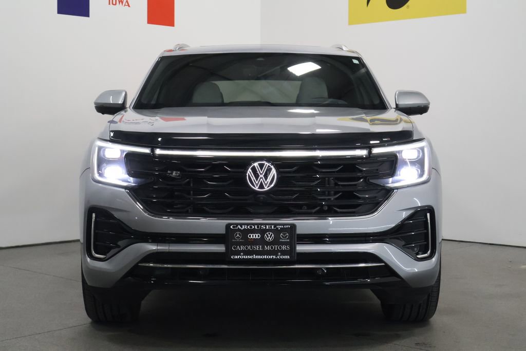 Used 2024 Volkswagen Atlas Cross Sport SEL Premium R-Line AWD/4WD image 7