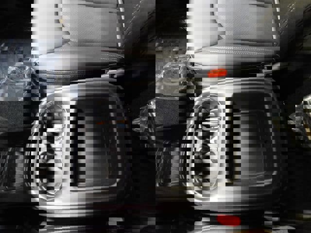 New 2026 Chrysler Voyager LX image 19