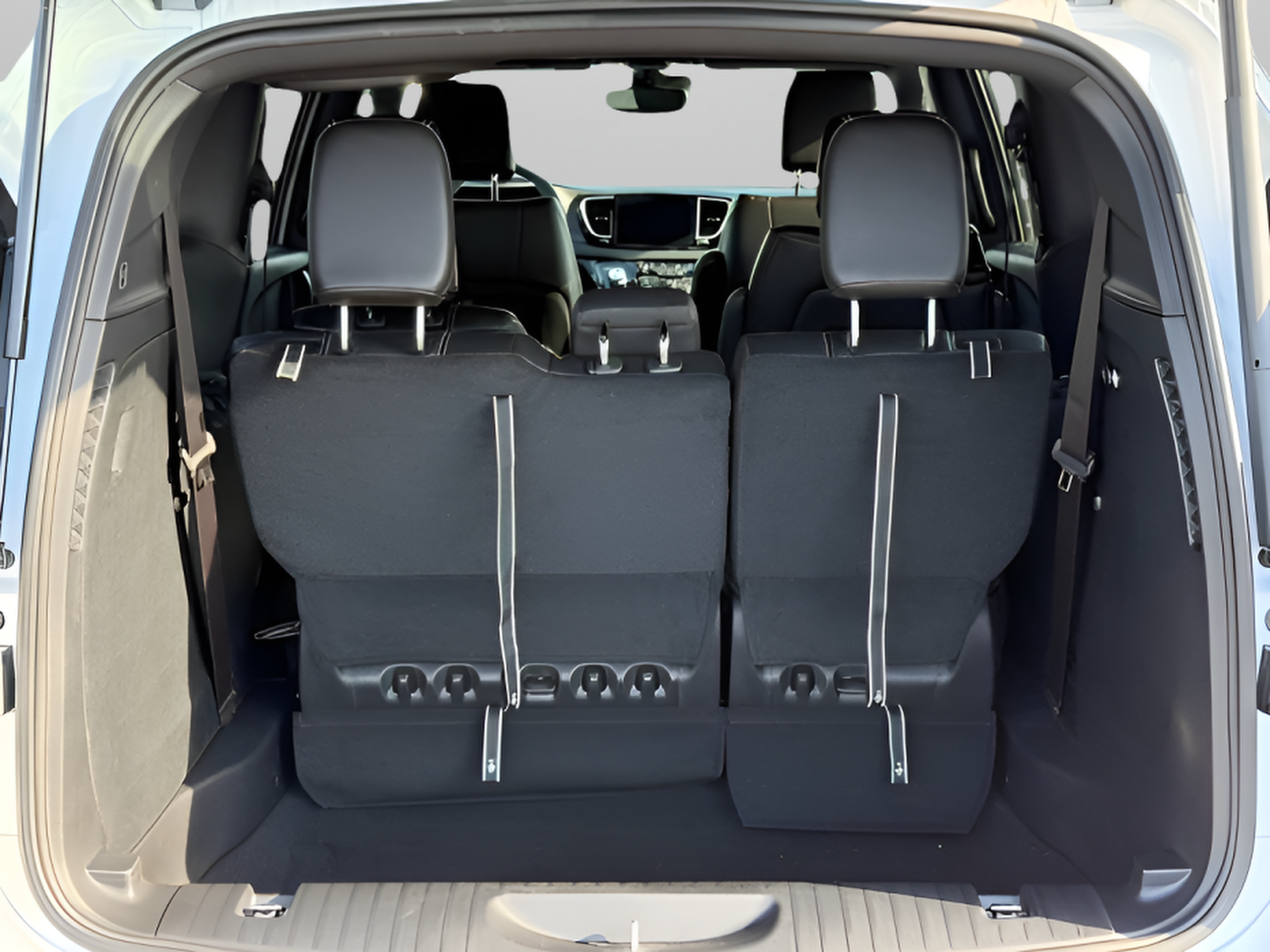 New 2026 Chrysler Pacifica Select w/ S Appearance Package FWD image 8