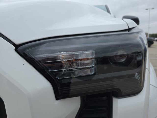Used 2025 Toyota Tacoma SR image 29