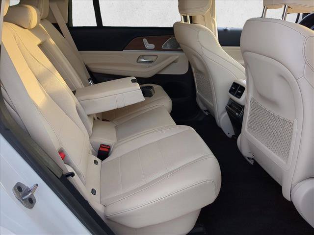 Used 2022 Mercedes-Benz GLS 450 4MATIC image 21
