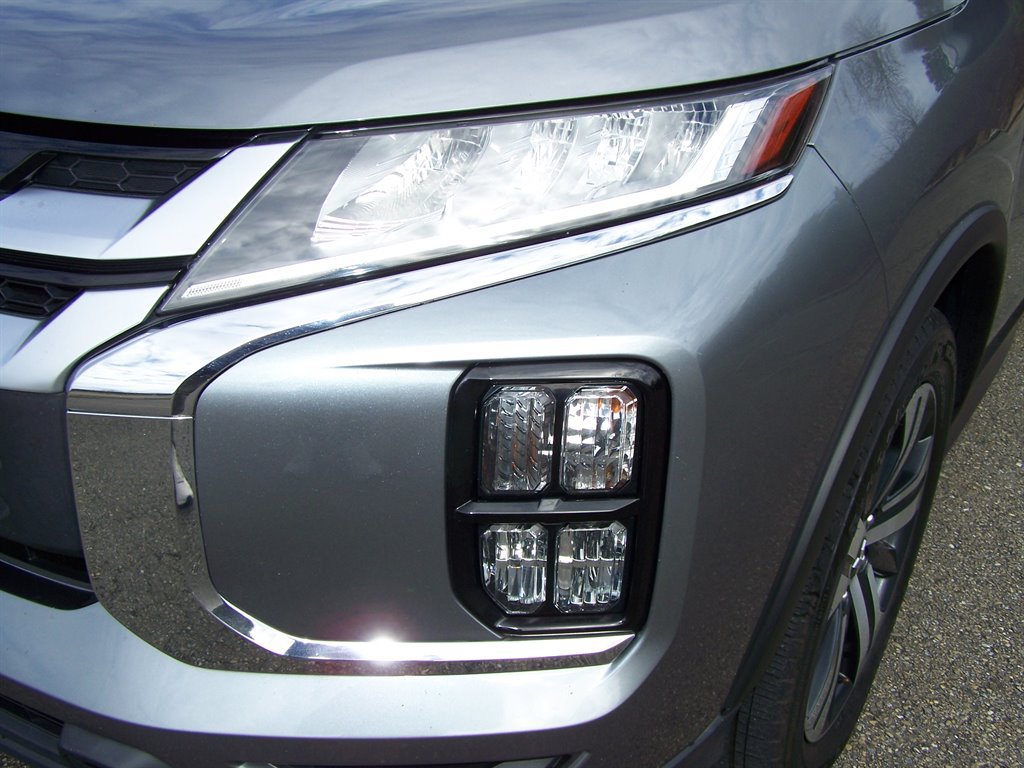 Used 2021 Mitsubishi Outlander Sport SE AWD/4WD image 17