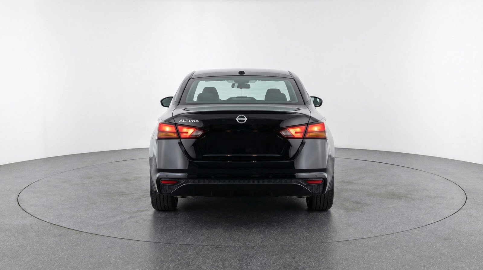 Used 2025 Nissan Altima 2.5 SV FWD image 7