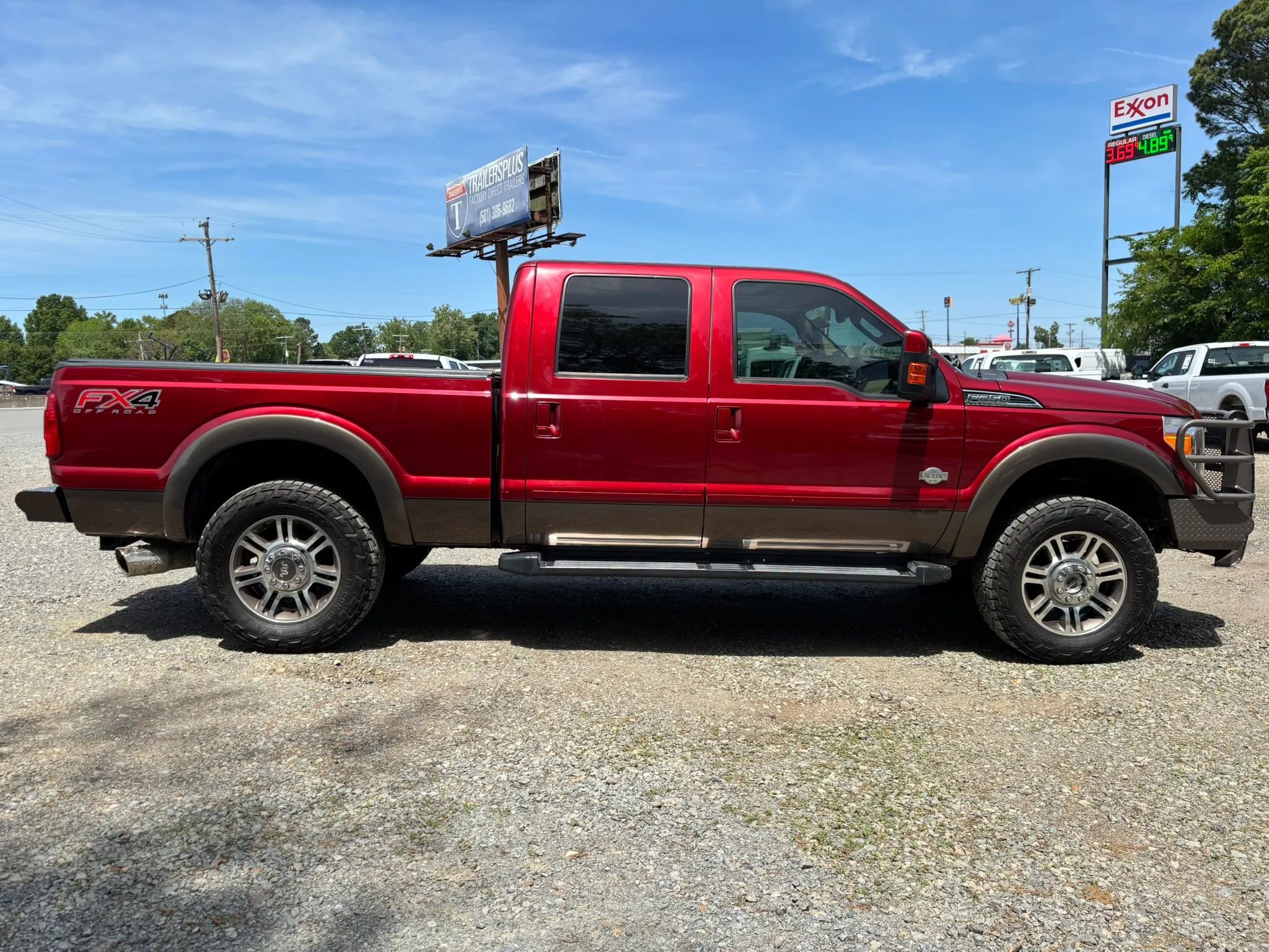 Used 2016 Ford F250 King Ranch w/ FX4 Off-Road Package AWD/4WD image 11