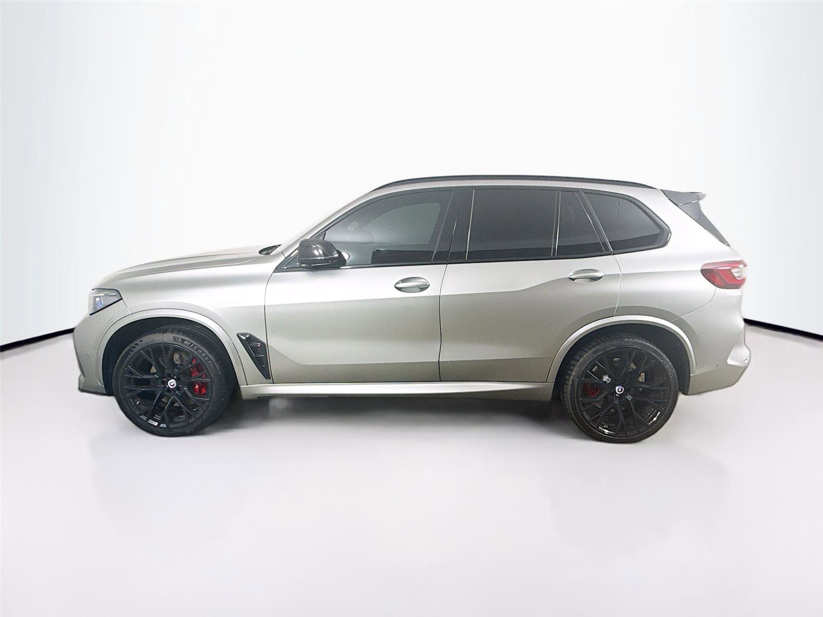 Used 2022 BMW X5 M w/ Competition Package 2 AWD/4WD image 26
