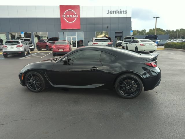 Used 2022 Toyota GR86 Premium RWD image 10